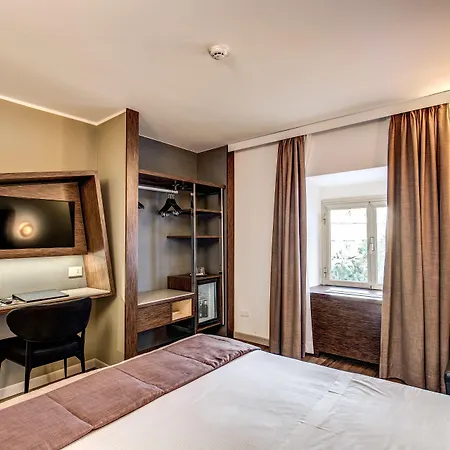 Al Manthia - Gruppo Trevi 4*