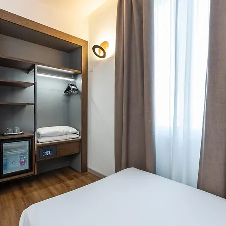 Al Manthia - Gruppo Trevi 4*