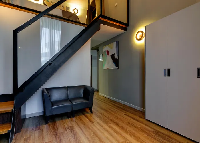 Al Manthia - Gruppo Trevi 4* Roma