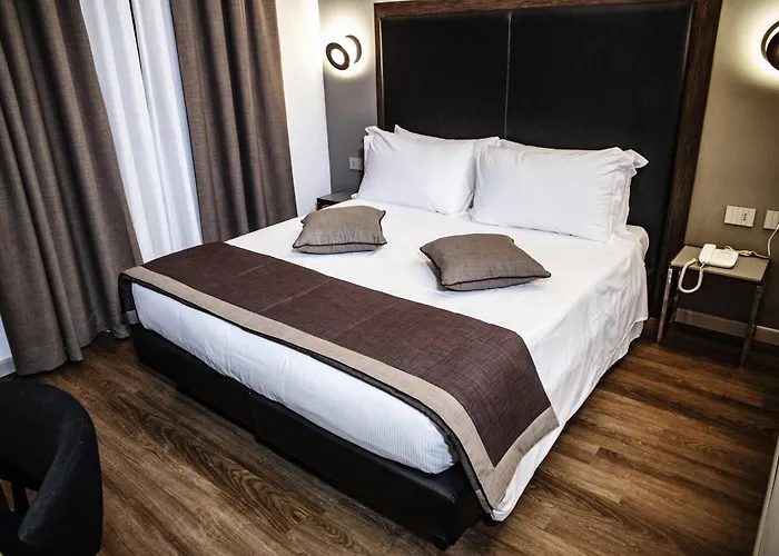 Al Manthia - Gruppo Trevi 4* Roma