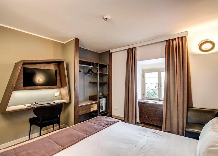 Al Manthia - Gruppo Trevi 4*