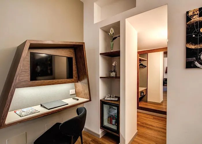 Al Manthia - Gruppo Trevi 4* Roma