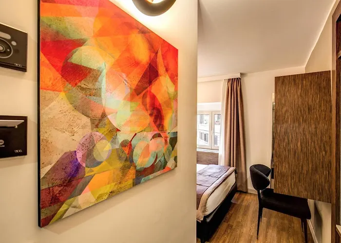 Al Manthia - Gruppo Trevi 4* Roma