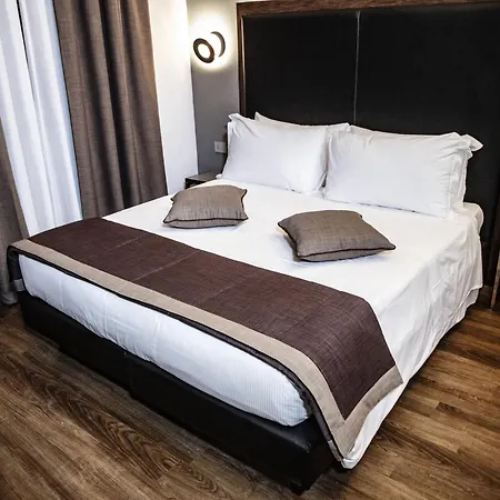 Al Manthia - Gruppo Trevi 4* Rome